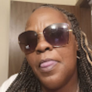 Meet your Posher, Renee